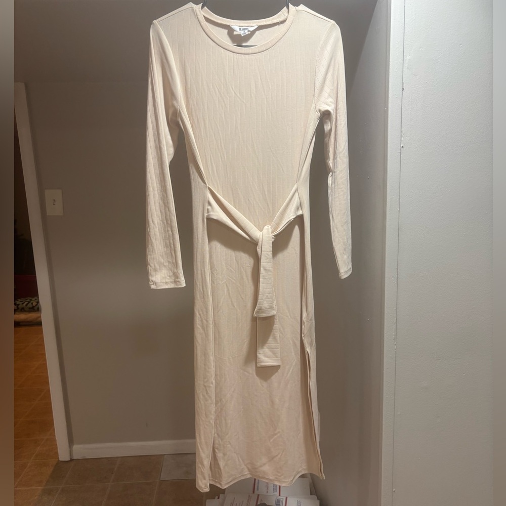 BB Dakota by Steve Madden Cream Long Sleeve Dress - Picture 1 of 5
